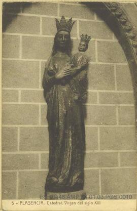 Catedral. Virgen del siglo XIII.